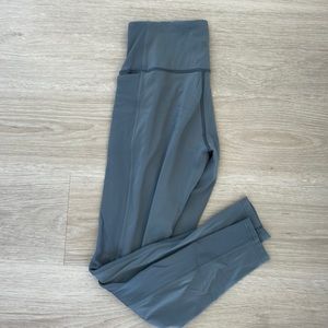 Gray Lululemon leggings with side pockets